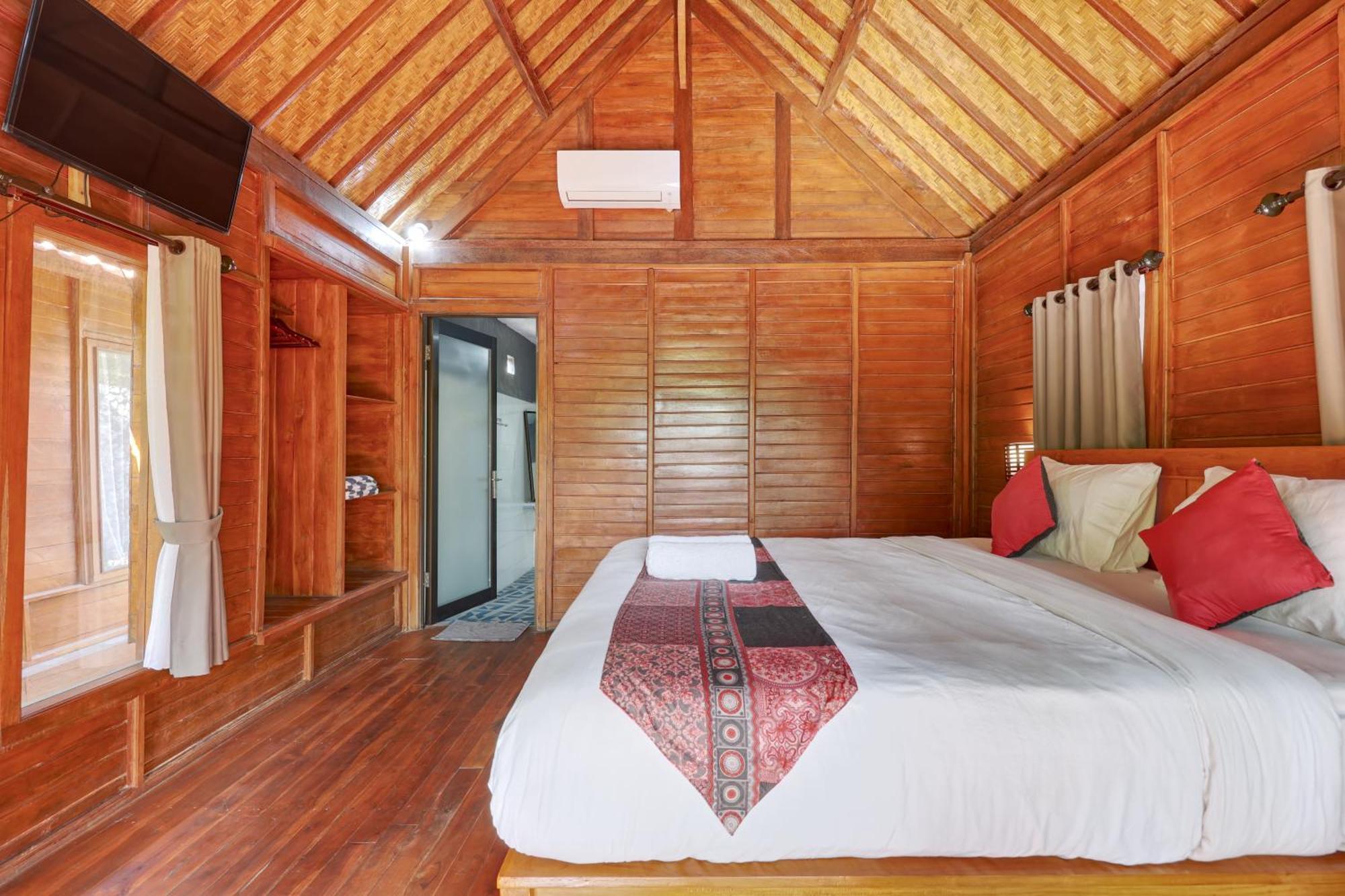 Ss Pangket Bungalow Toyapakeh Værelse billede